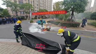 كيف يمكنك مكافحة حريق السيارة الكهربائية عالي الشدة؟