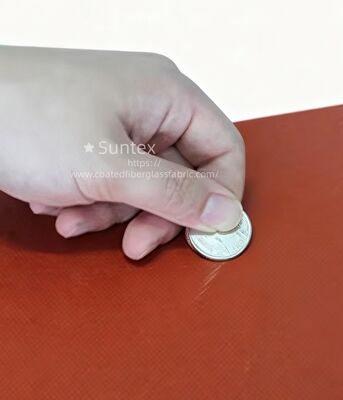 نسيج من ألياف الزجاج مغلف بقطن السيليكون من جانبين - مقاوم للنار و 850 غرام / م2 نسيج من ألياف الزجاج عالي السيليكا